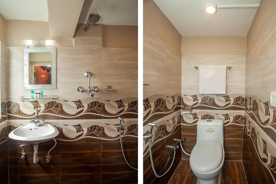 Divine Guest House Катманду Екстер'єр фото