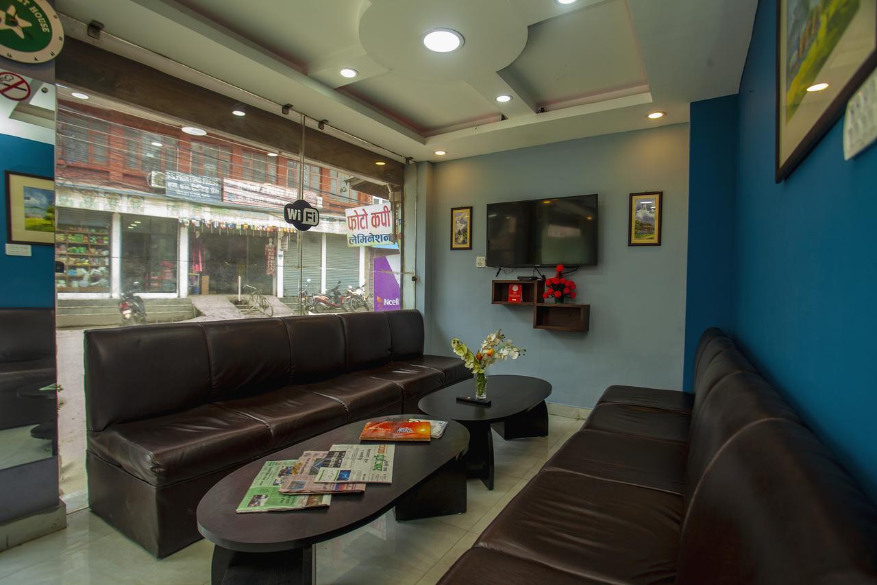 Divine Guest House Катманду Екстер'єр фото