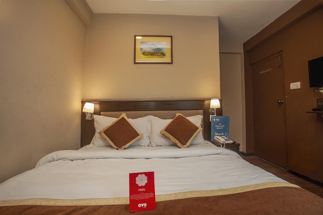Divine Guest House Катманду Екстер'єр фото